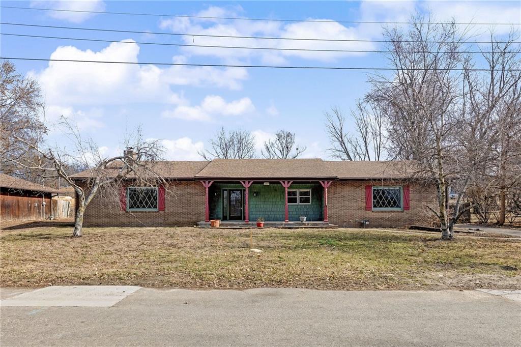 1907 Sun Valley Road St. Joseph, MO 64507 - Photo 2 of 30