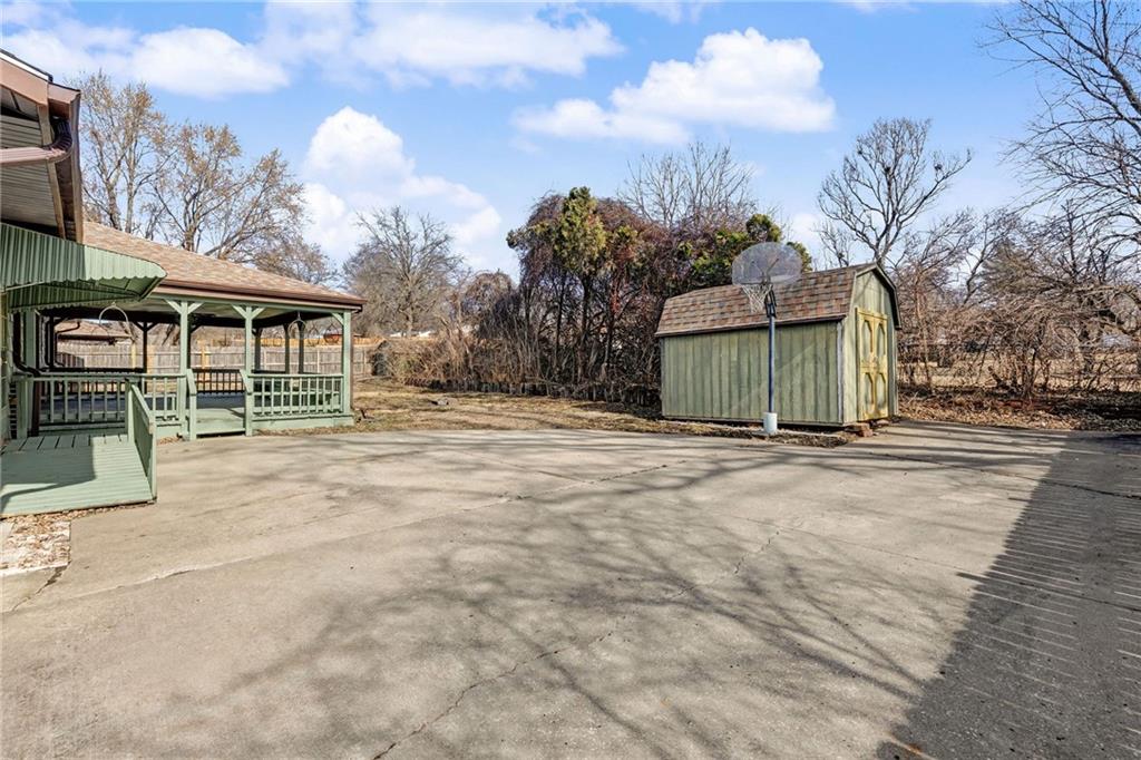 1907 Sun Valley Road St. Joseph, MO 64507 - Photo 25 of 30