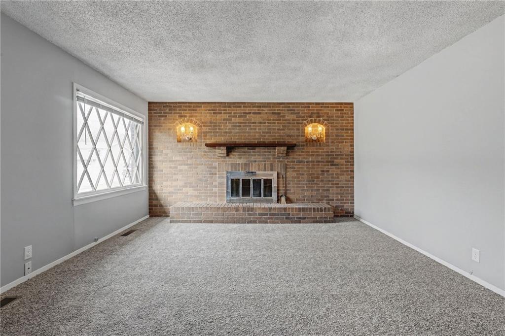 1907 Sun Valley Road St. Joseph, MO 64507 - Photo 5 of 30