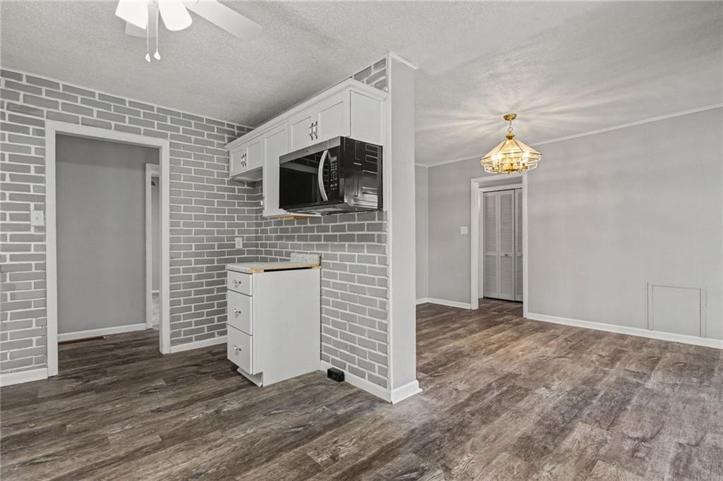 1907 Sun Valley Road St. Joseph, MO 64507 - Photo 9 of 30