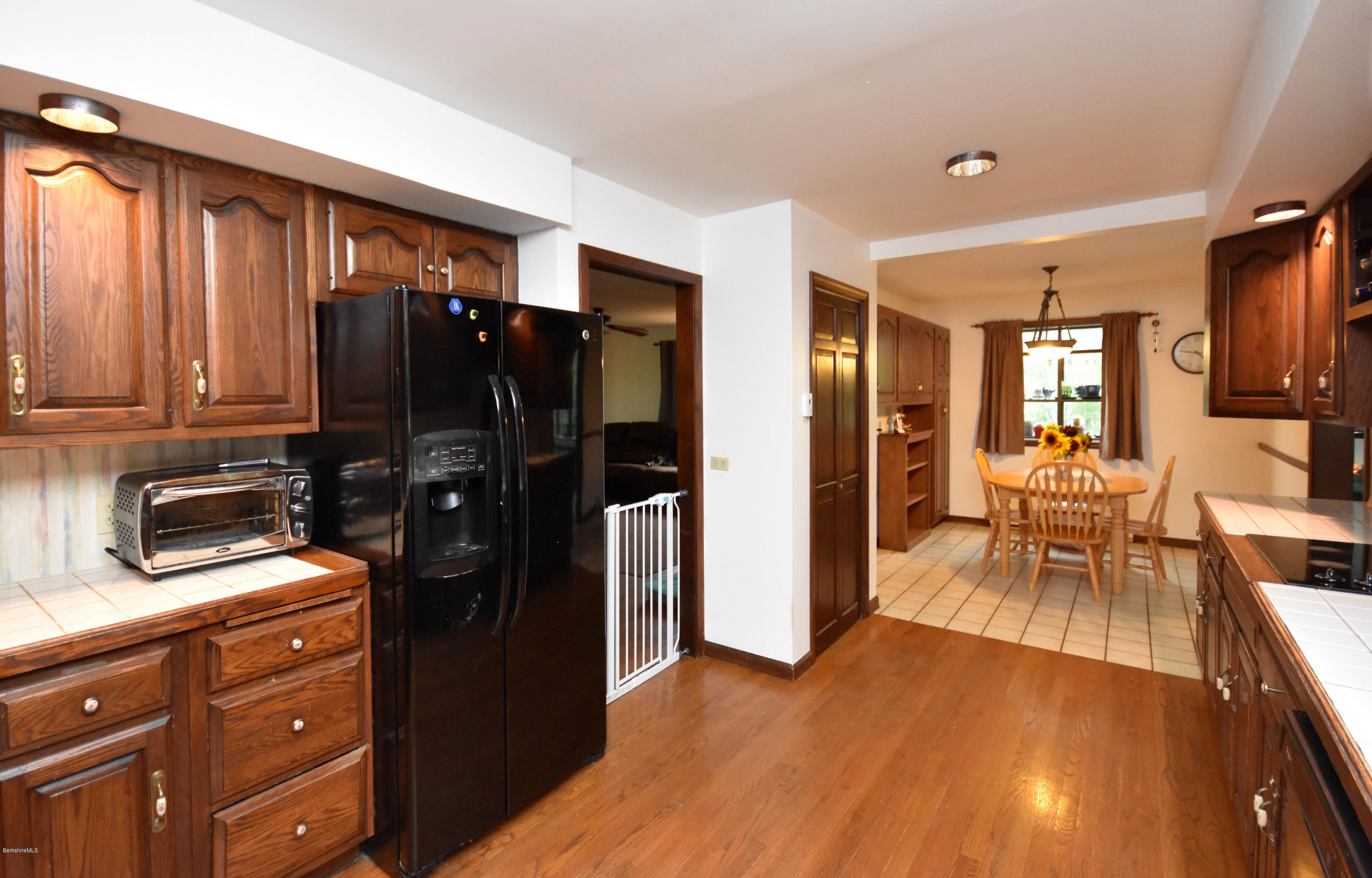 878 Holmes Road Pittsfield, MA 01201 - Photo 9 of 37 Kitchen