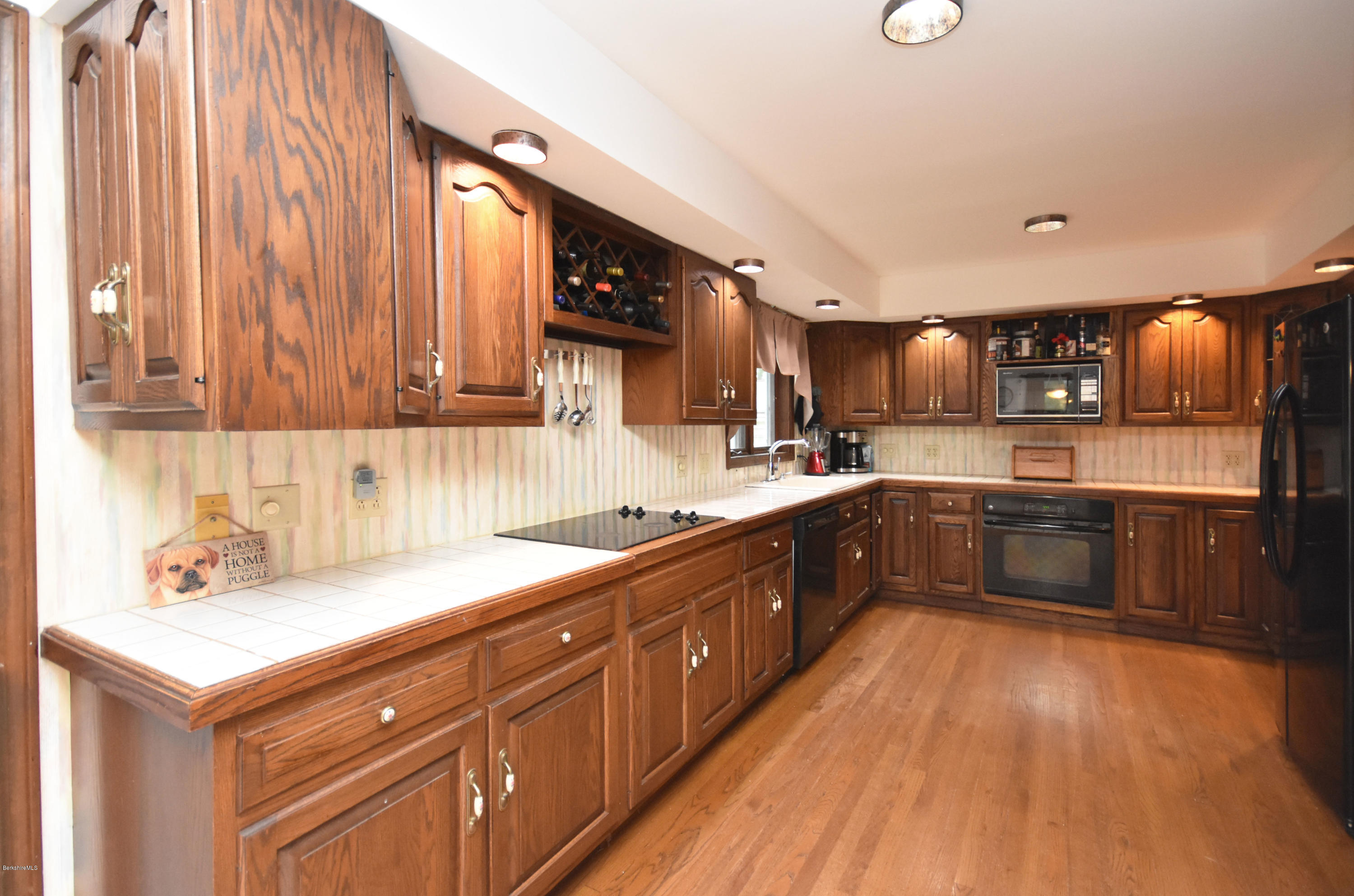 878 Holmes Road Pittsfield, MA 01201 - Photo 10 of 37 Kitchen