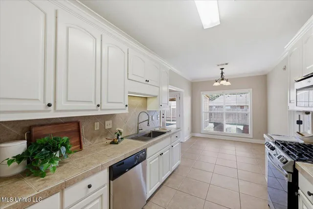 $315,000 | 215 Tucker Drive, Brandon, MS 39042