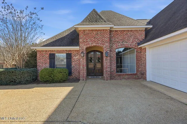 $315,000 | 215 Tucker Drive, Brandon, MS 39042