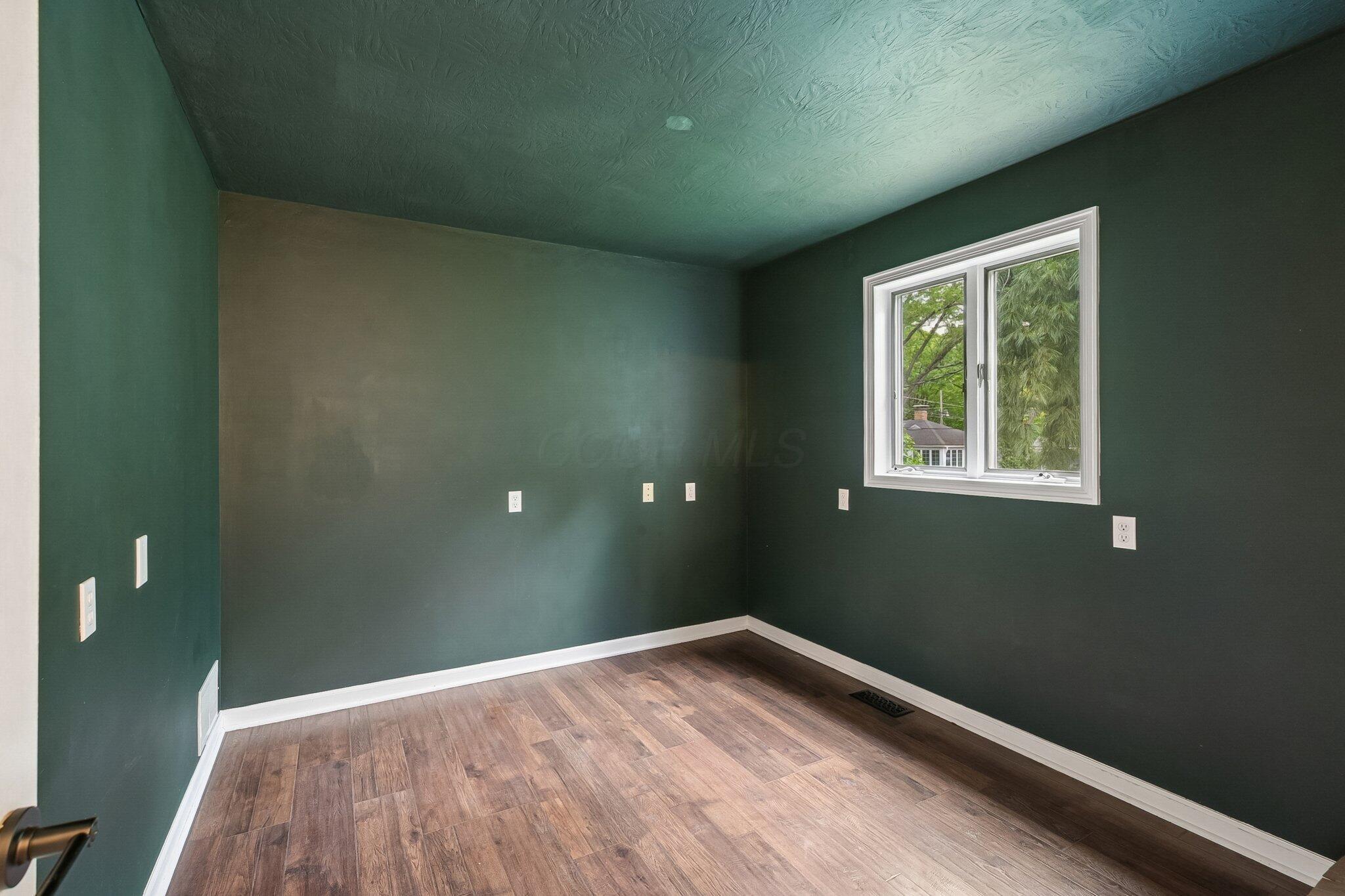 175 West Weisheimer Road Columbus, OH 43214 - Photo 36 of 59