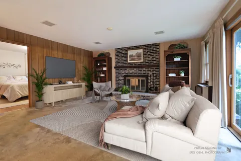 $400,000 | 518 Oak Street, Elk Grove Village, IL 60007