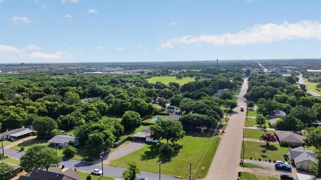 620 West Main Street Crowley, TX 76036 - Photo 31 of 33