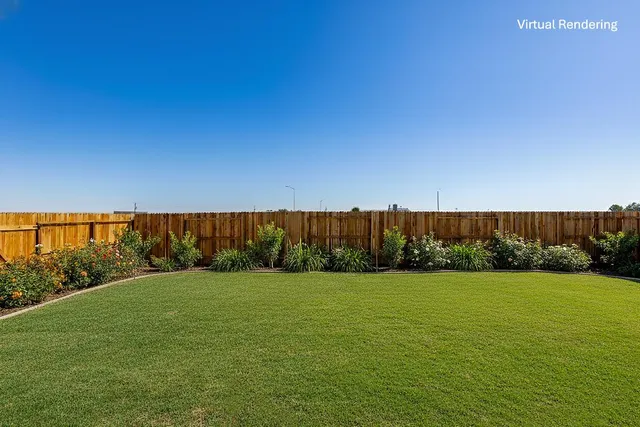a view of a grassy area