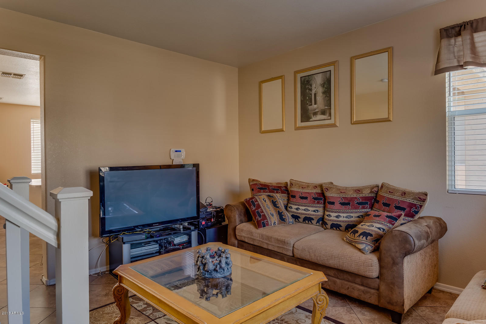 1435 East Romley Road Phoenix, AZ 85040 - Photo 3 of 28 ROMLEY 2 PIC Living Room 1