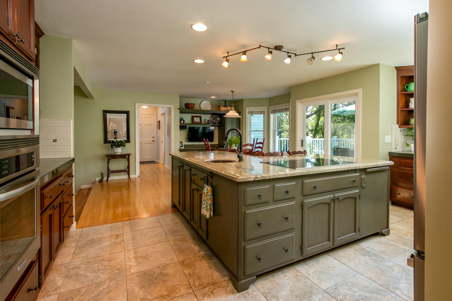 3430 Grandview Circle Shingle Springs, CA 95682 - Photo 13 of 60