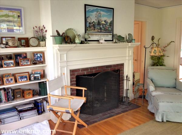 149 Causeway Road Vineyard Haven, MA 02568 - Photo 2 of 14 http://d1qzqeyxiitrap.cloudfront.net/photos/24848/600/3cf26e4a.jpg