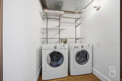 $689,000 | 21-24 30th Avenue, Unit 4A | Astoria