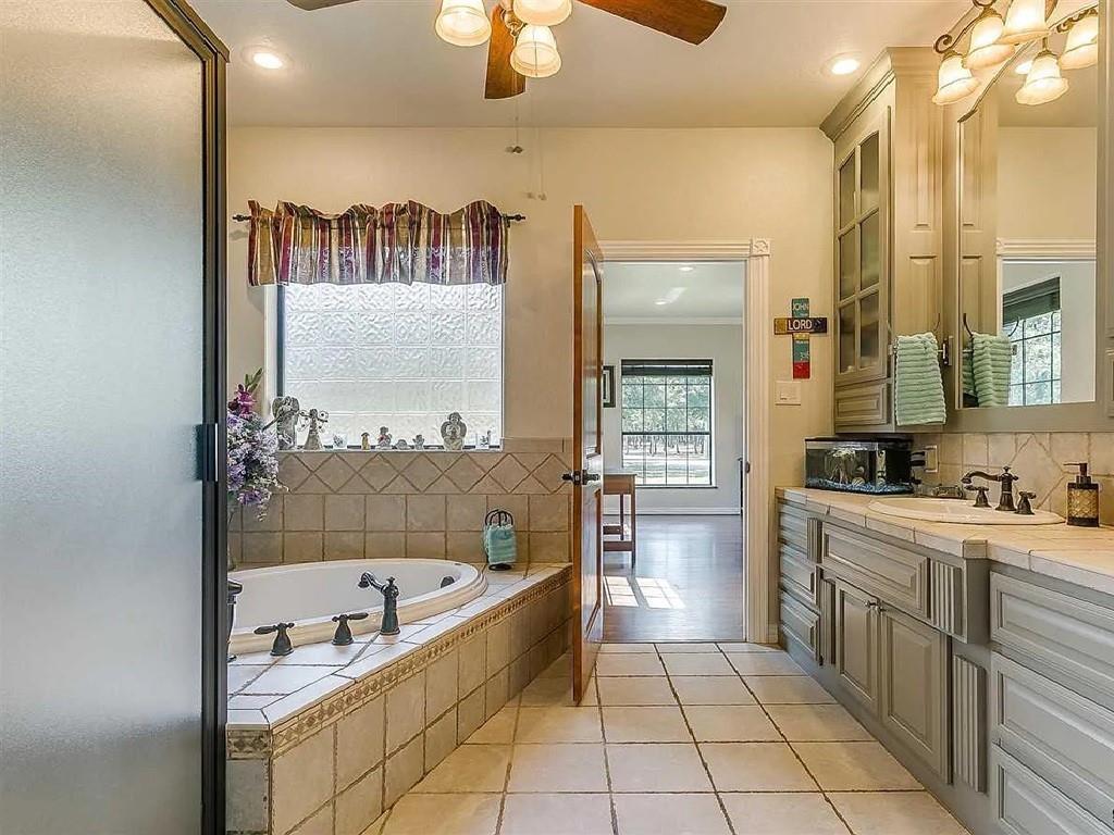 499 Ford Road Bowie, TX 76230 - Photo 18 of 40