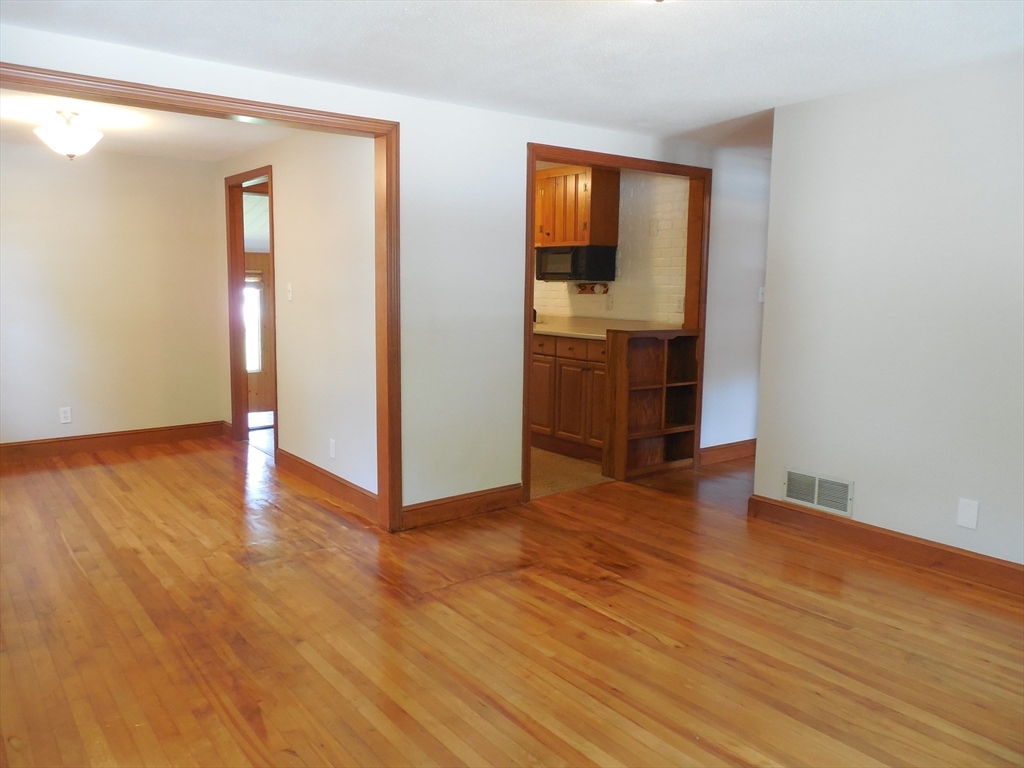 1701 Trapelo Road, Unit 1 Waltham, MA 02451 - Photo 5 of 18