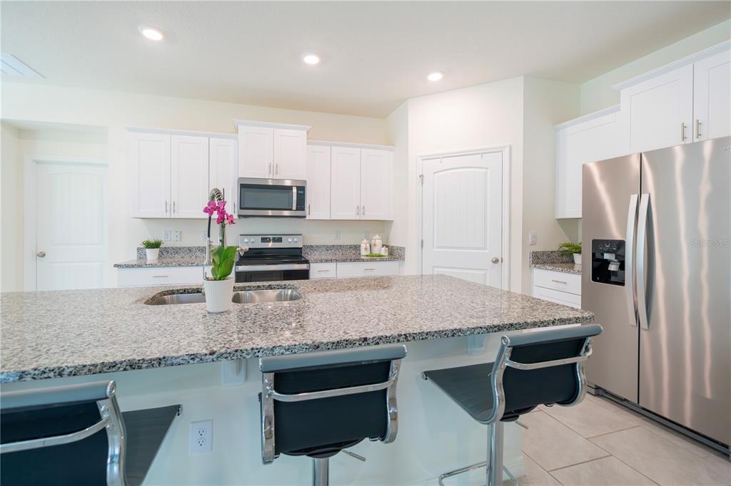 1624 Barberry Drive Kissimmee, FL 34744 - Photo 5 of 30