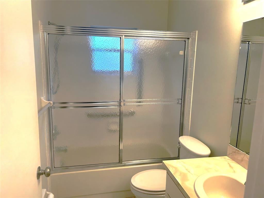 8655 Southwest 98th Street Road, Unit A Ocala, FL 34481 - Photo 6 of 24 Secondary Bathroom
