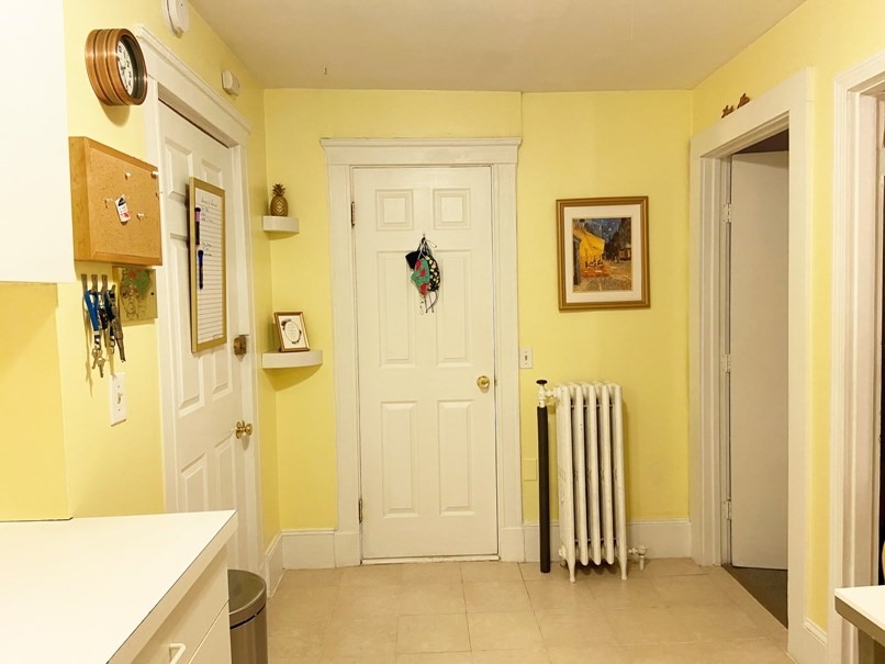 471 Commonwealth Avenue, Unit 4F Boston, MA 02215 - Photo 2 of 9 a view of a bathroom with a tub