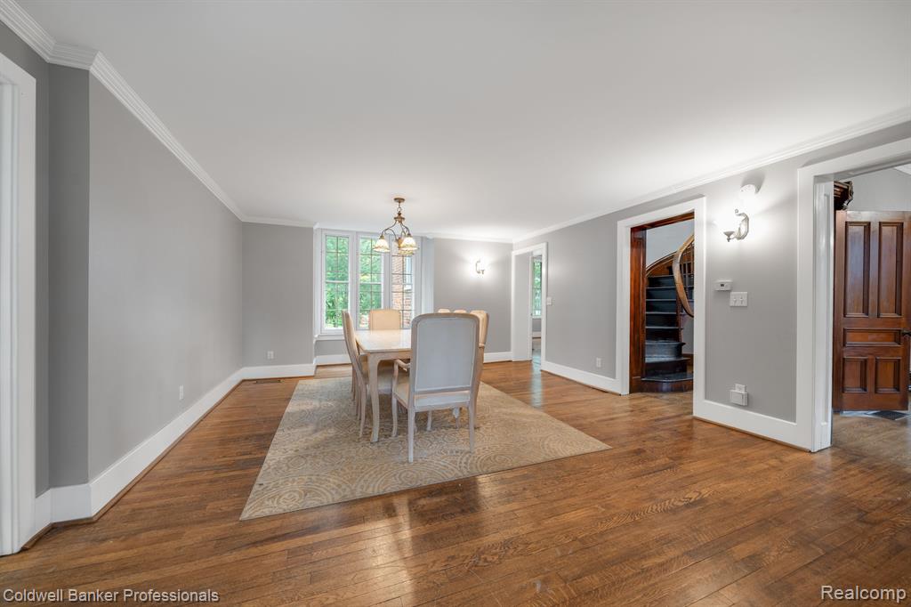 3590 Orchard Lake Road West Bloomfield, MI 48324 - Photo 13 of 34