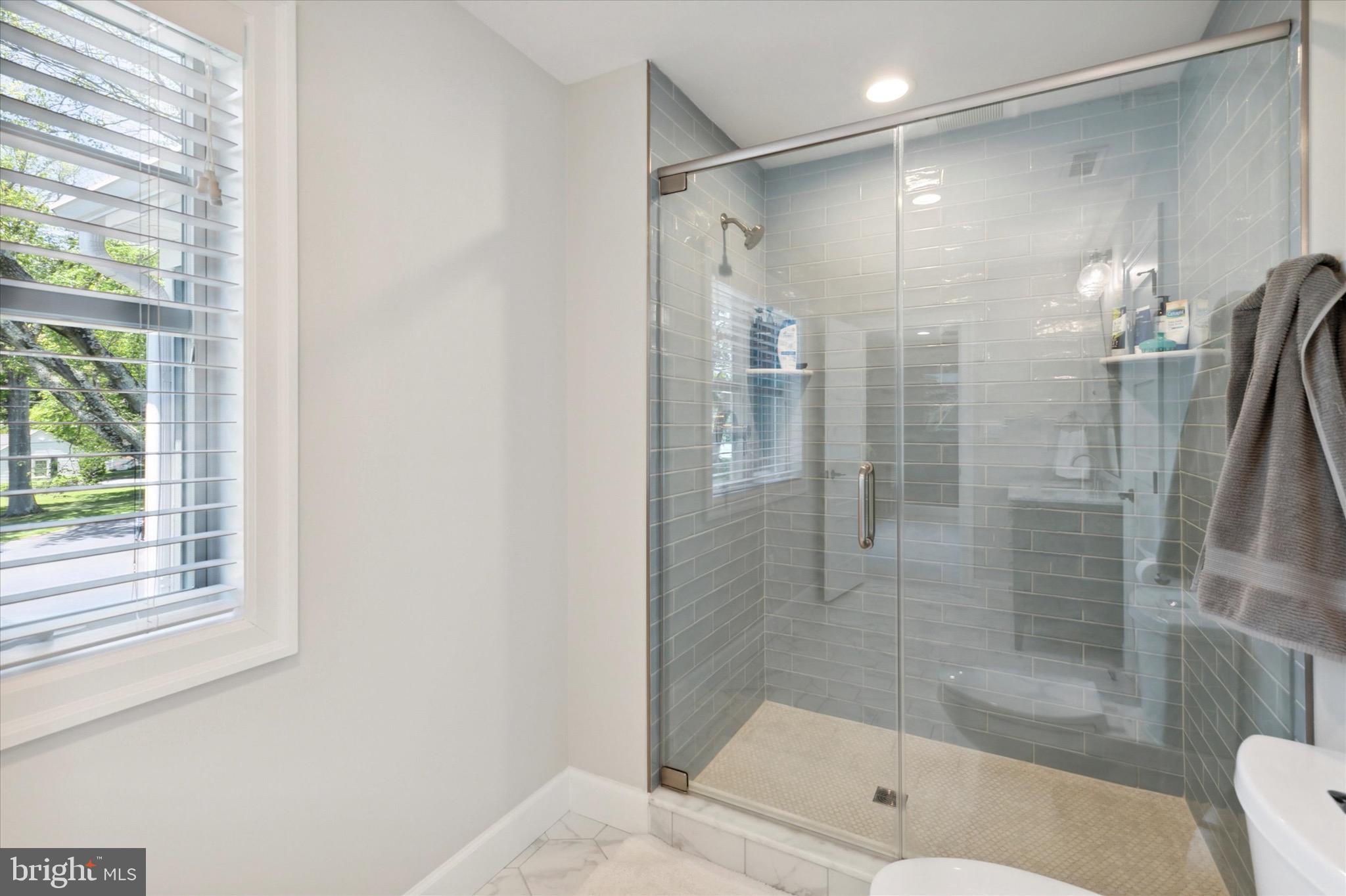 121 Hillside Road Wayne, PA 19087 - Photo 30 of 43 2nd Floor Hall Bathroom