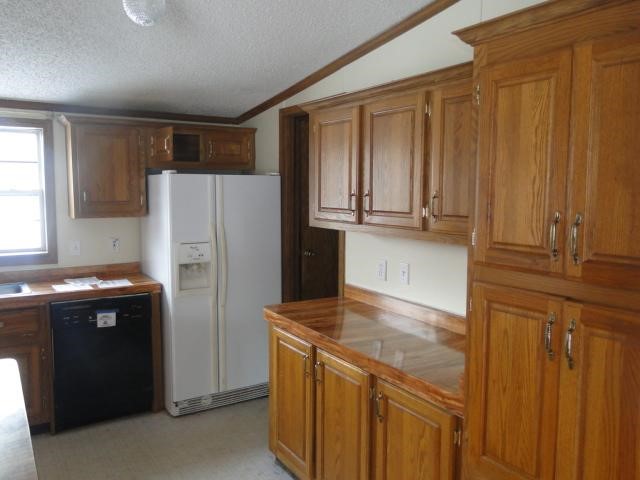 5070 West Carpenter Road Flint, MI 48504 - Photo 4 of 16