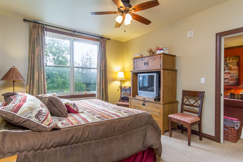43 Middle Ridge Road, Unit 211 South Londonderry, VT 05155 - Photo 13 of 17