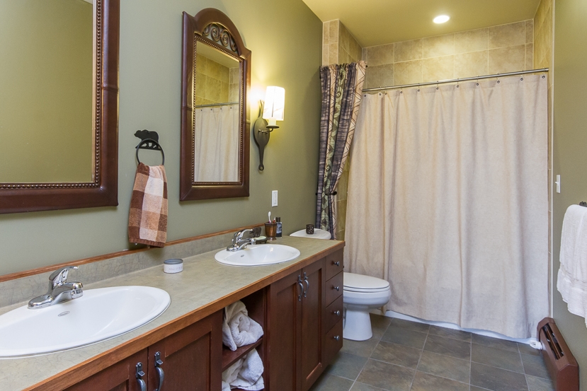 43 Middle Ridge Road, Unit 211 South Londonderry, VT 05155 - Photo 14 of 17