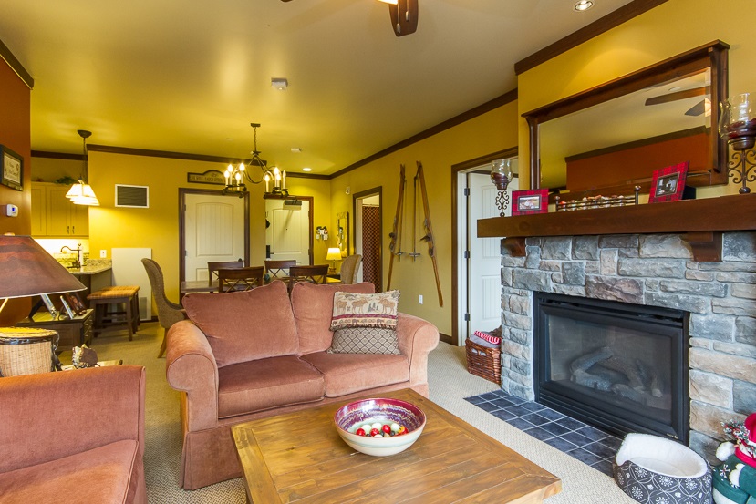 43 Middle Ridge Road, Unit 211 South Londonderry, VT 05155 - Photo 4 of 17