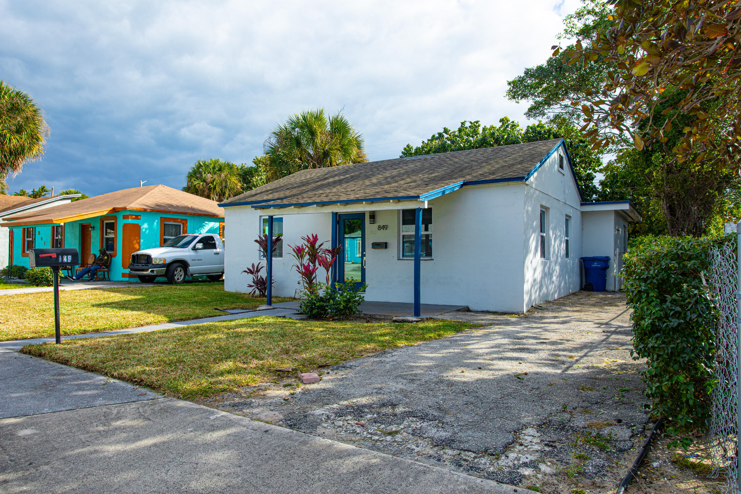 849 West 2nd Street, Unit A Riviera Beach, FL 33404 - Photo 2 of 20 Front 2