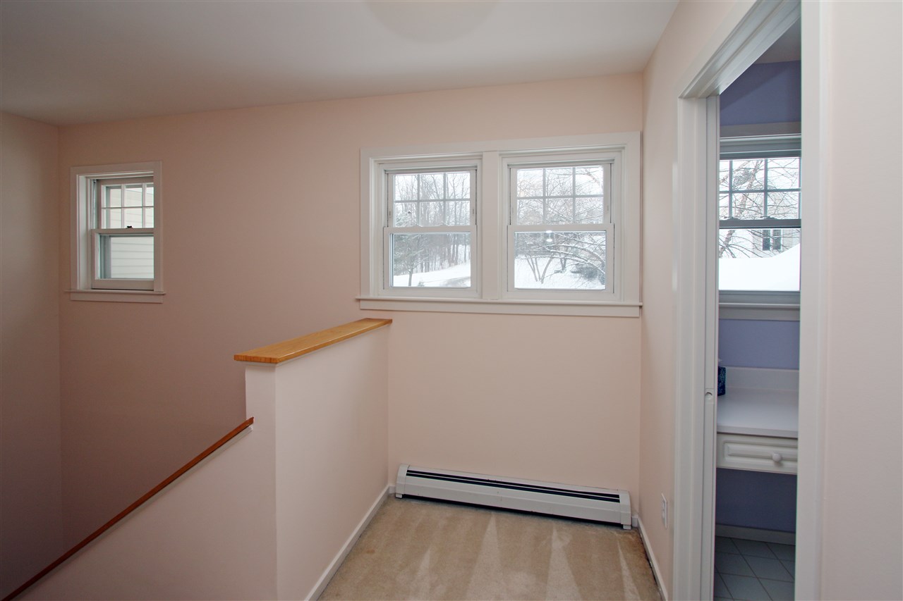 34 Larch Road South Burlington, VT 05403 - Photo 19 of 27 Gallery Image 19