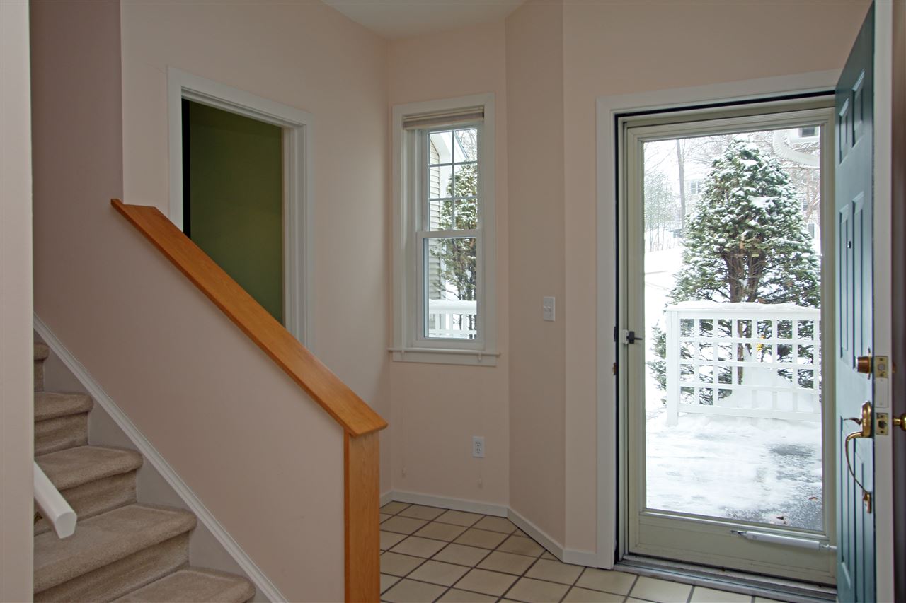 34 Larch Road South Burlington, VT 05403 - Photo 3 of 27 Gallery Image 3