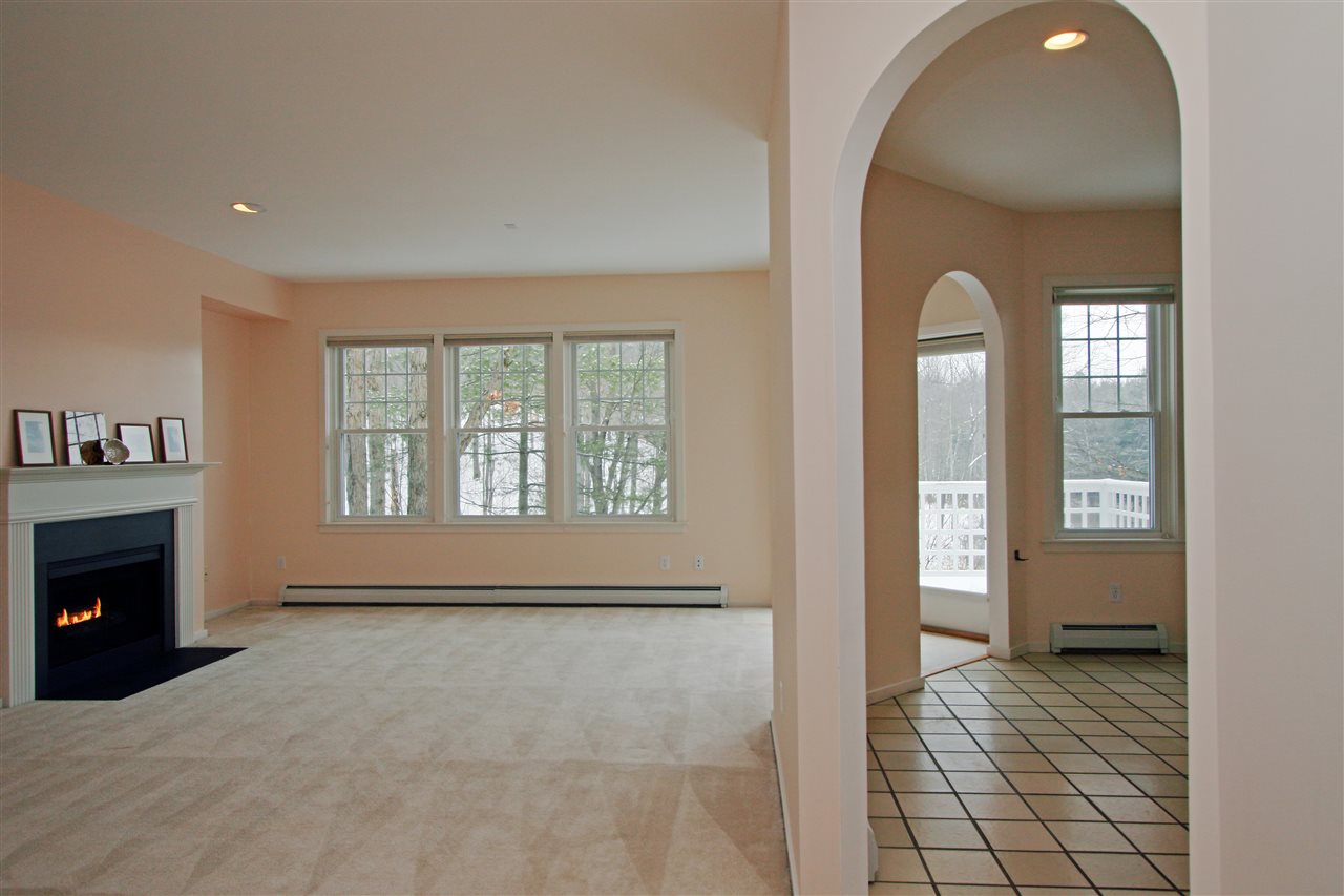 34 Larch Road South Burlington, VT 05403 - Photo 4 of 27 Gallery Image 4
