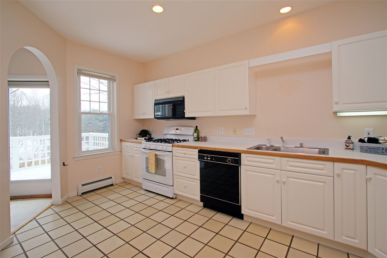 34 Larch Road South Burlington, VT 05403 - Photo 9 of 27 Gallery Image 9