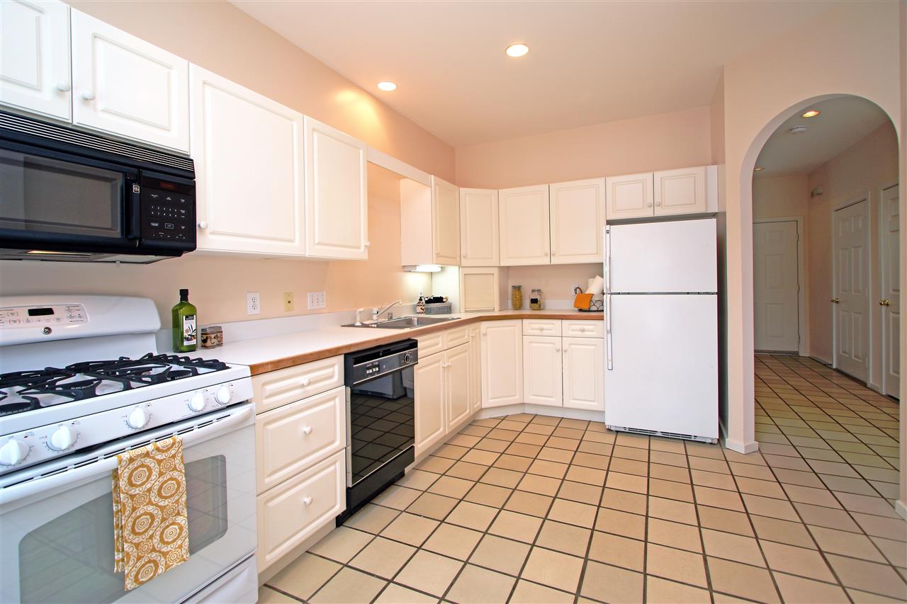 34 Larch Road South Burlington, VT 05403 - Photo 10 of 27 Gallery Image 10