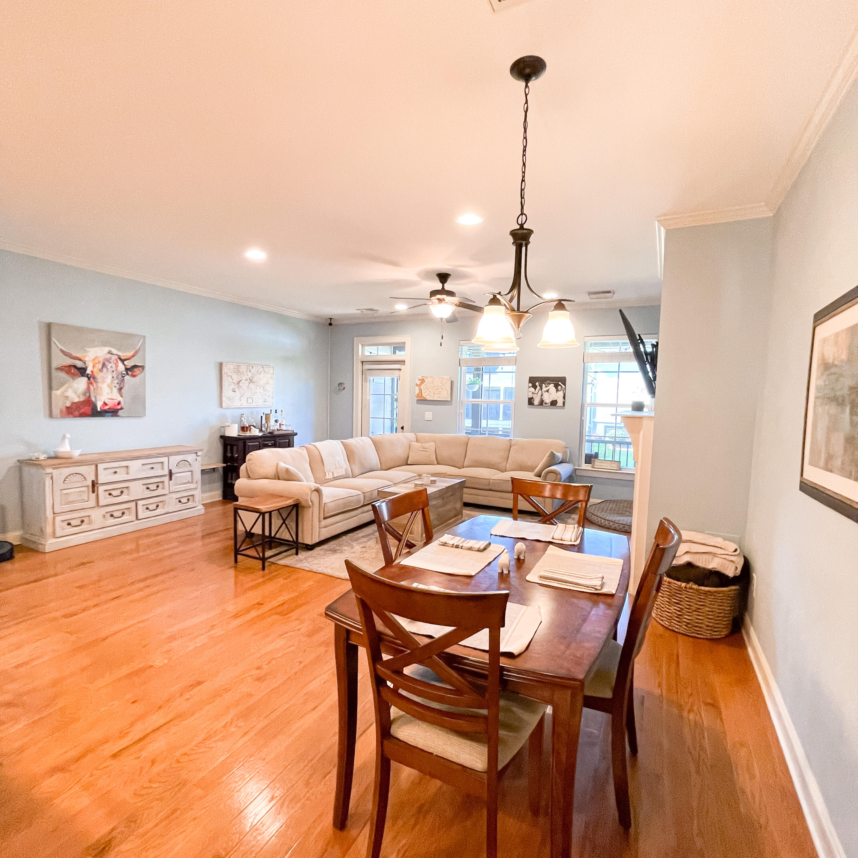 212 Slipper Shell Court Mount Pleasant, SC 29464 - Photo 3 of 31 Living Space