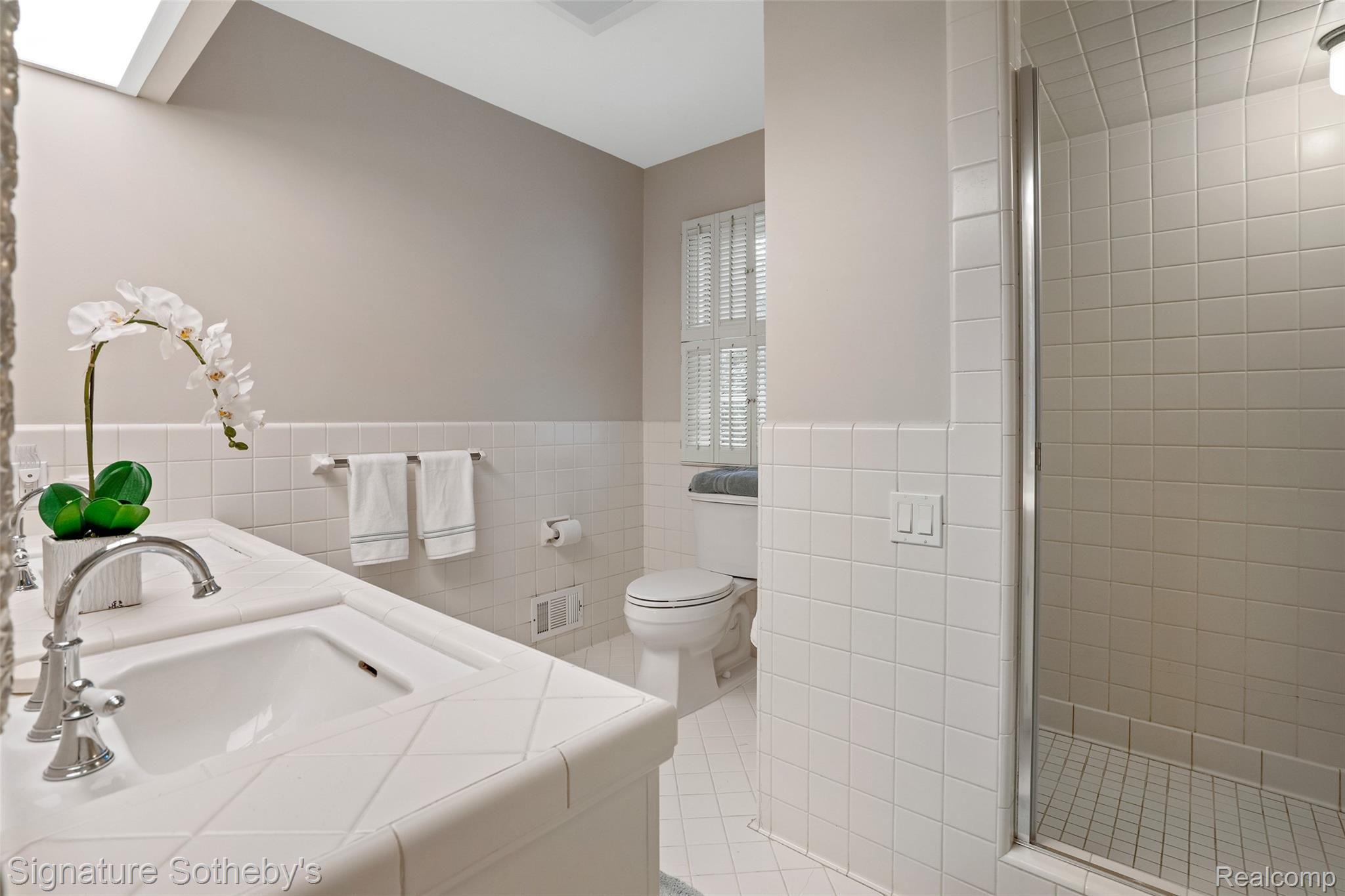 1176 Covington Road Bloomfield Hills, MI 48301 - Photo 26 of 65 1176-Covington-Rd-30.jpg