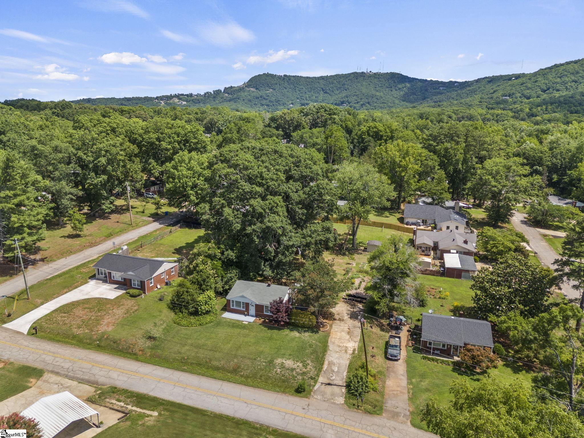 1902 Old Parker Road Greenville, SC 29609 - Photo 23 of 24