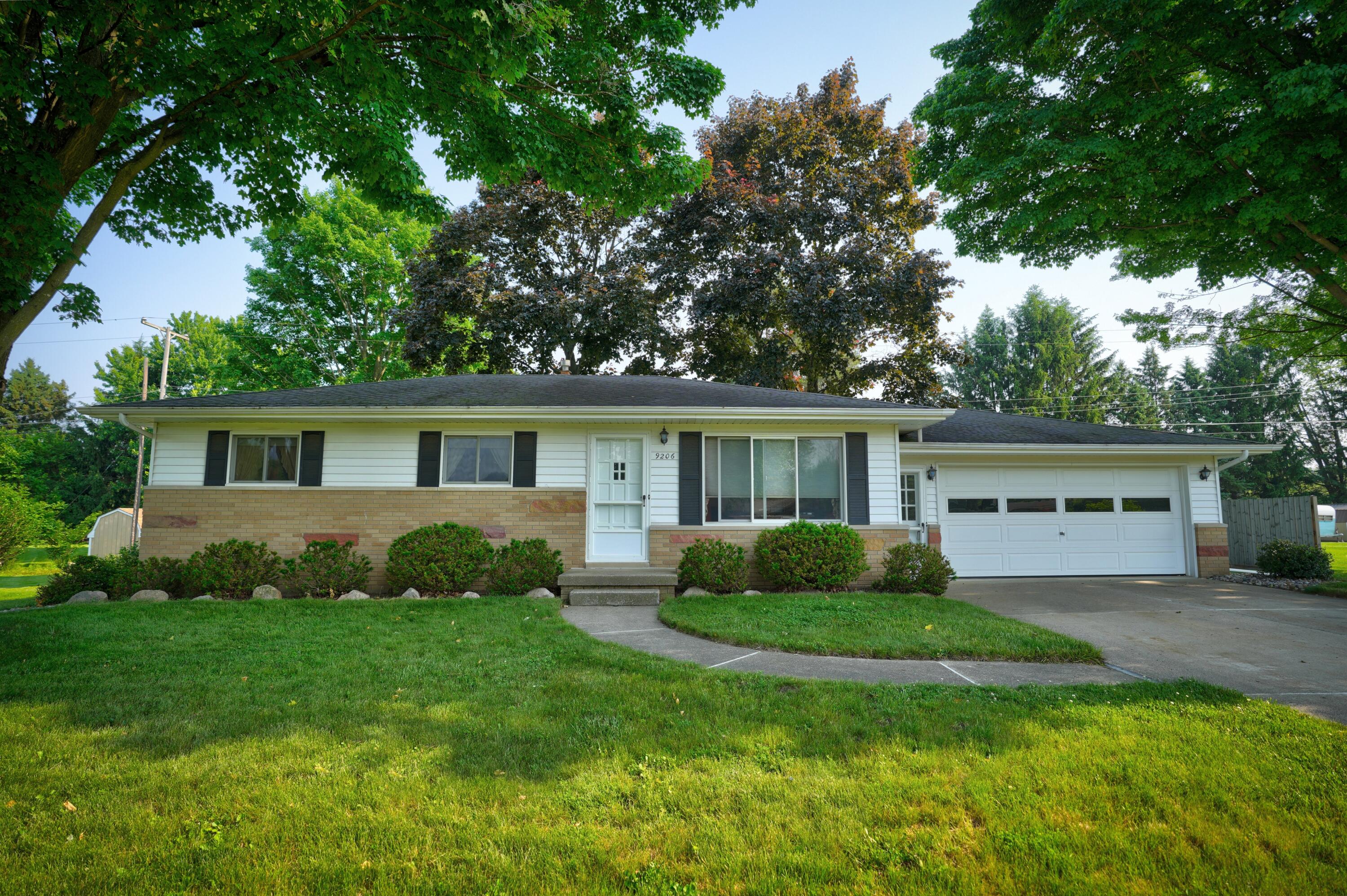 9206 Potter Road Flushing, MI 48433 - Photo 2 of 45 9206 Potter Rd 05