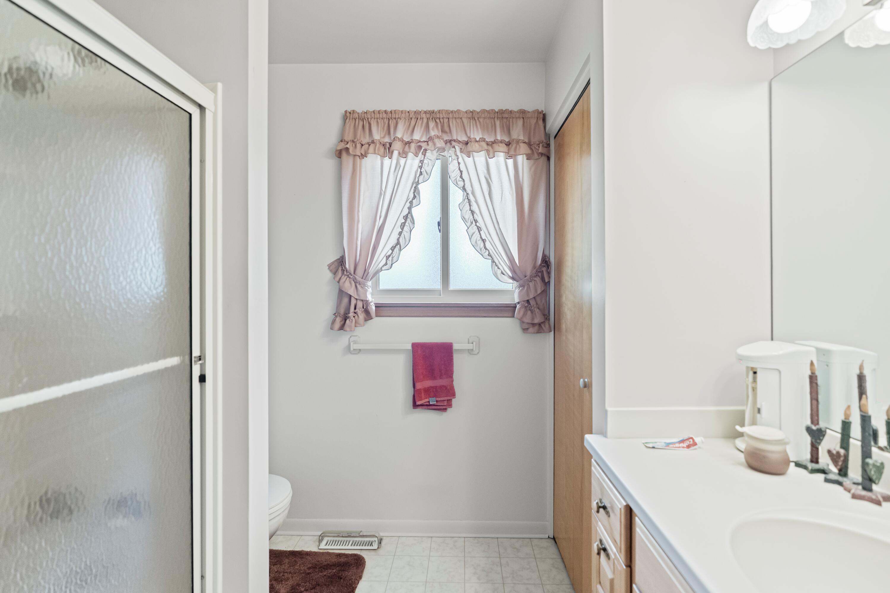 9206 Potter Road Flushing, MI 48433 - Photo 29 of 45 9206 Potter Rd 36