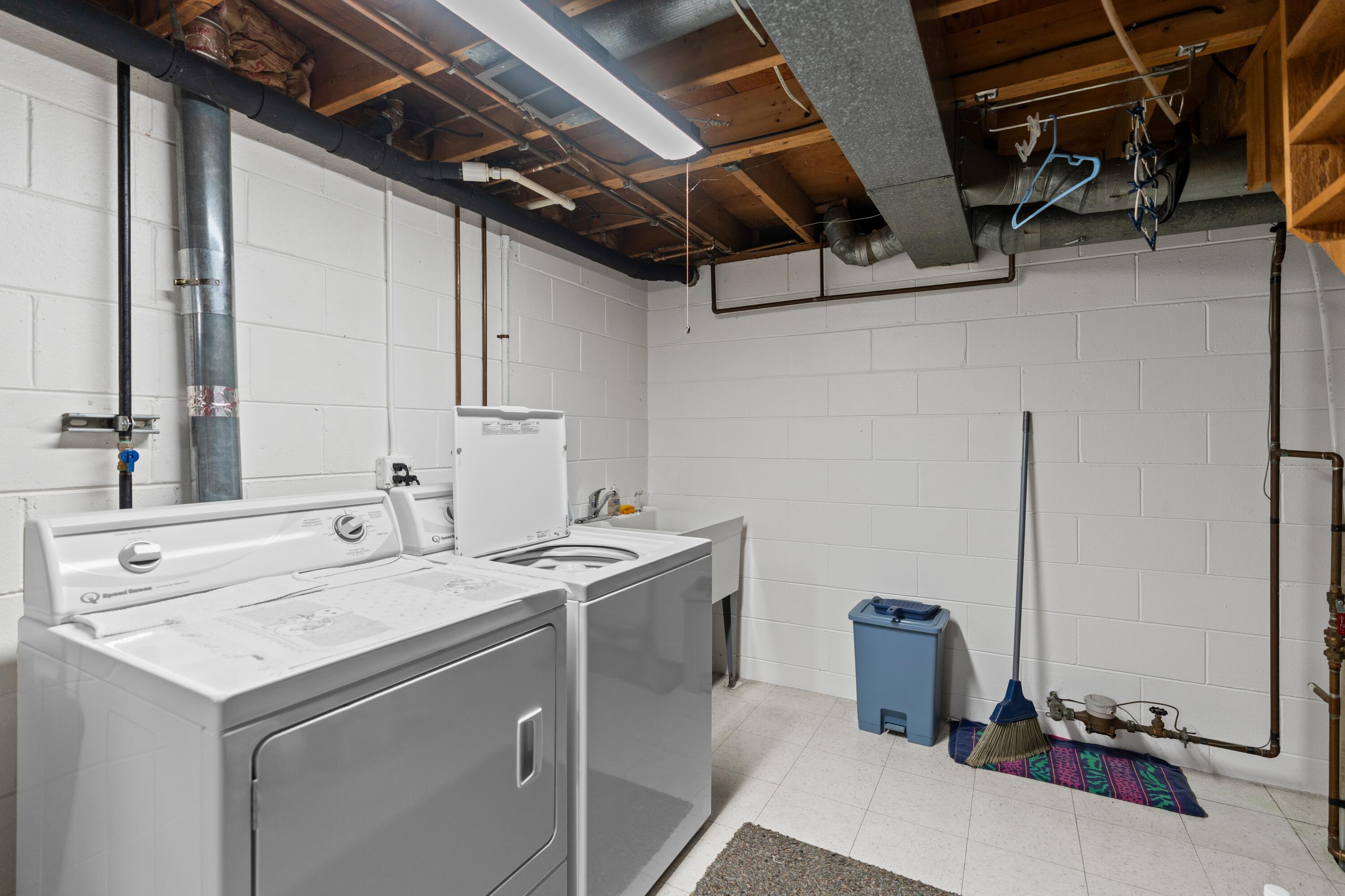 9206 Potter Road Flushing, MI 48433 - Photo 39 of 45 9206 Potter Rd 48