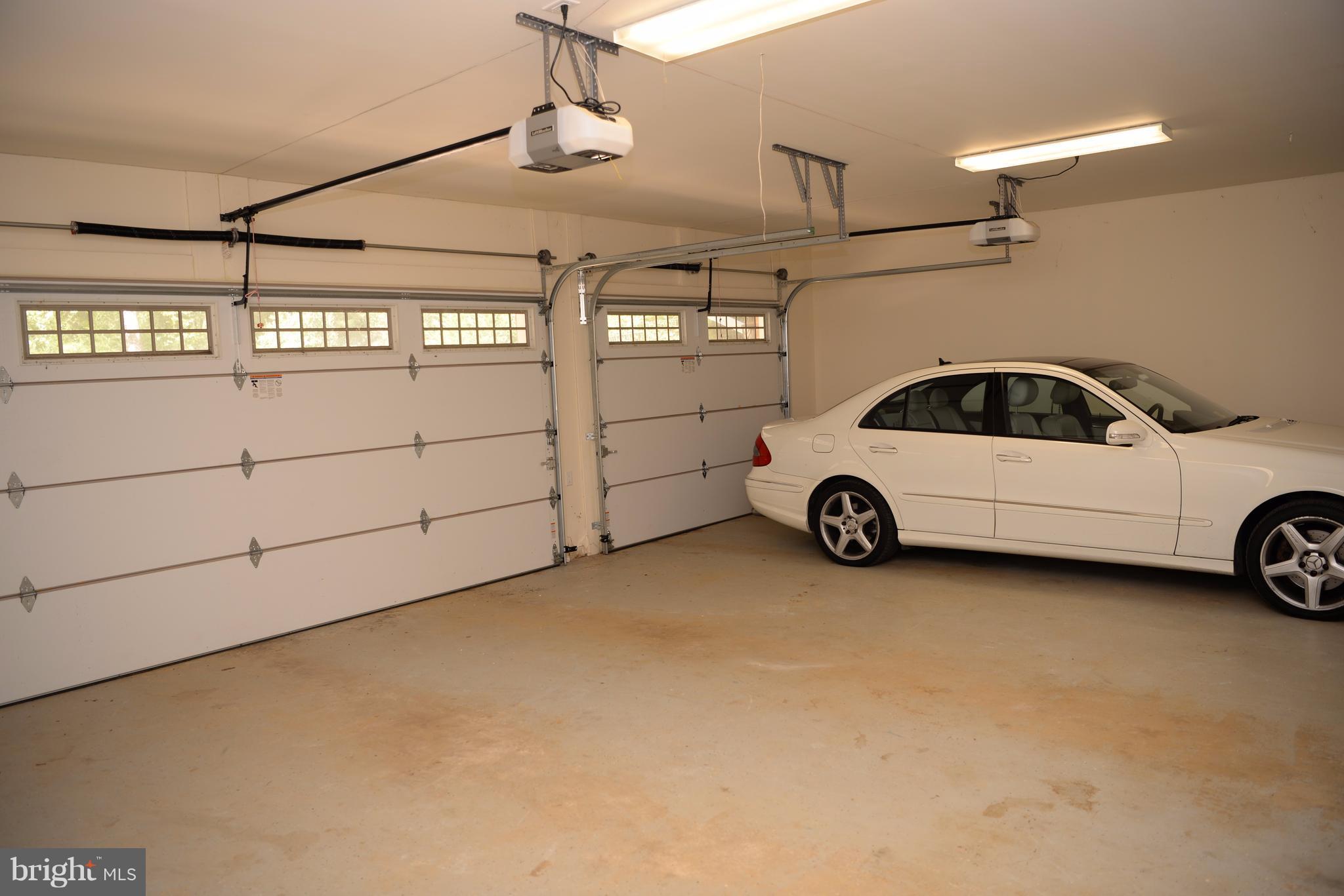 827 Swinks Mill Road McLean, VA 22102 - Photo 23 of 30 Interior (General) 3 car garage