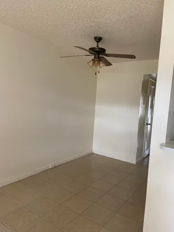 $1,350 | 423 Chatham U, West Palm Beach, FL 33417