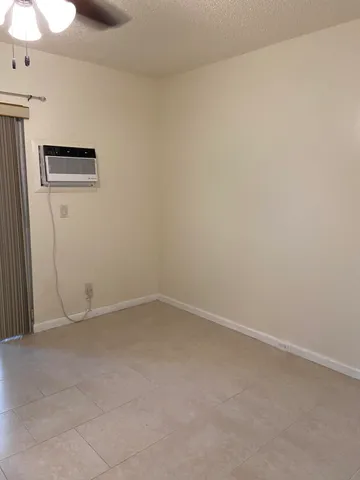 $1,350 | 423 Chatham U, West Palm Beach, FL 33417