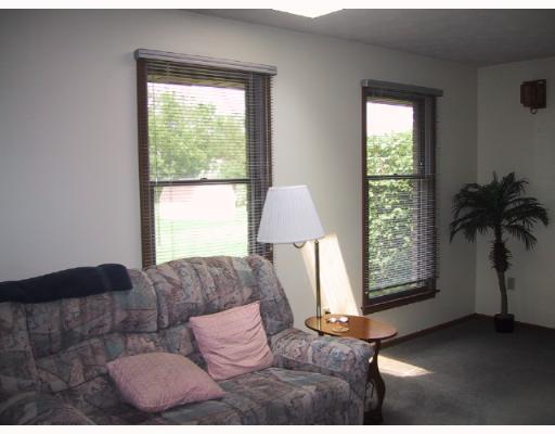 2015 Sundance Street Springfield, OH 45502 - Photo 4 of 8 Gallery Image 4