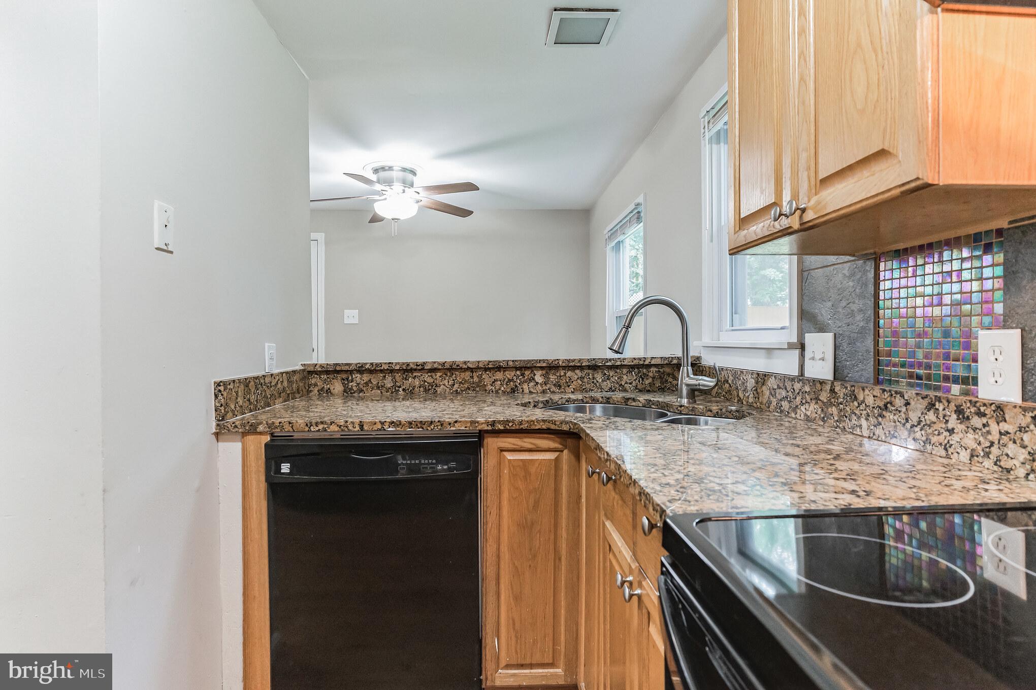 8902 Albert Stewart Lane Silver Spring, MD 20910 - Photo 12 of 39