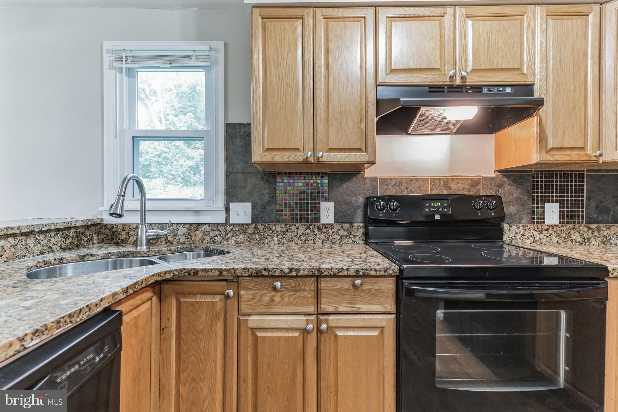 8902 Albert Stewart Lane Silver Spring, MD 20910 - Photo 13 of 39