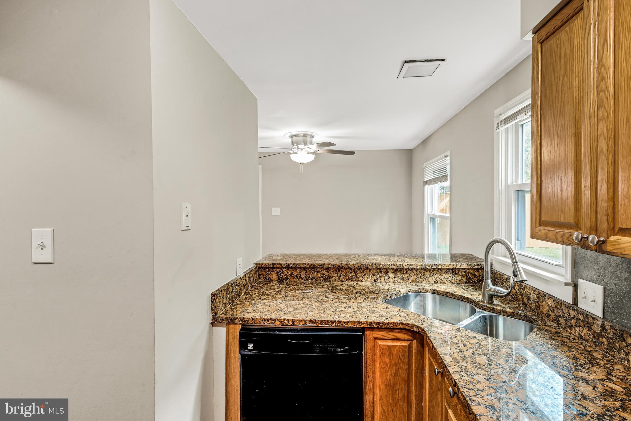 8902 Albert Stewart Lane Silver Spring, MD 20910 - Photo 17 of 39