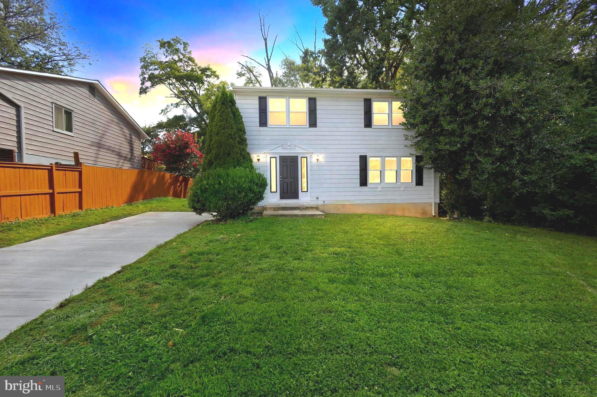 8902 Albert Stewart Lane Silver Spring, MD 20910 - Photo 6 of 39