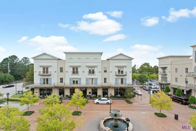 $415,000 | 8201 Village Plaza Court, Unit 3B, Baton Rouge, LA 70810