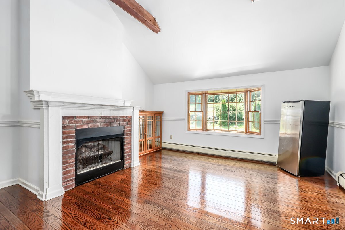 207 Stadley Rough Road Danbury, CT 06811 - Photo 15 of 37