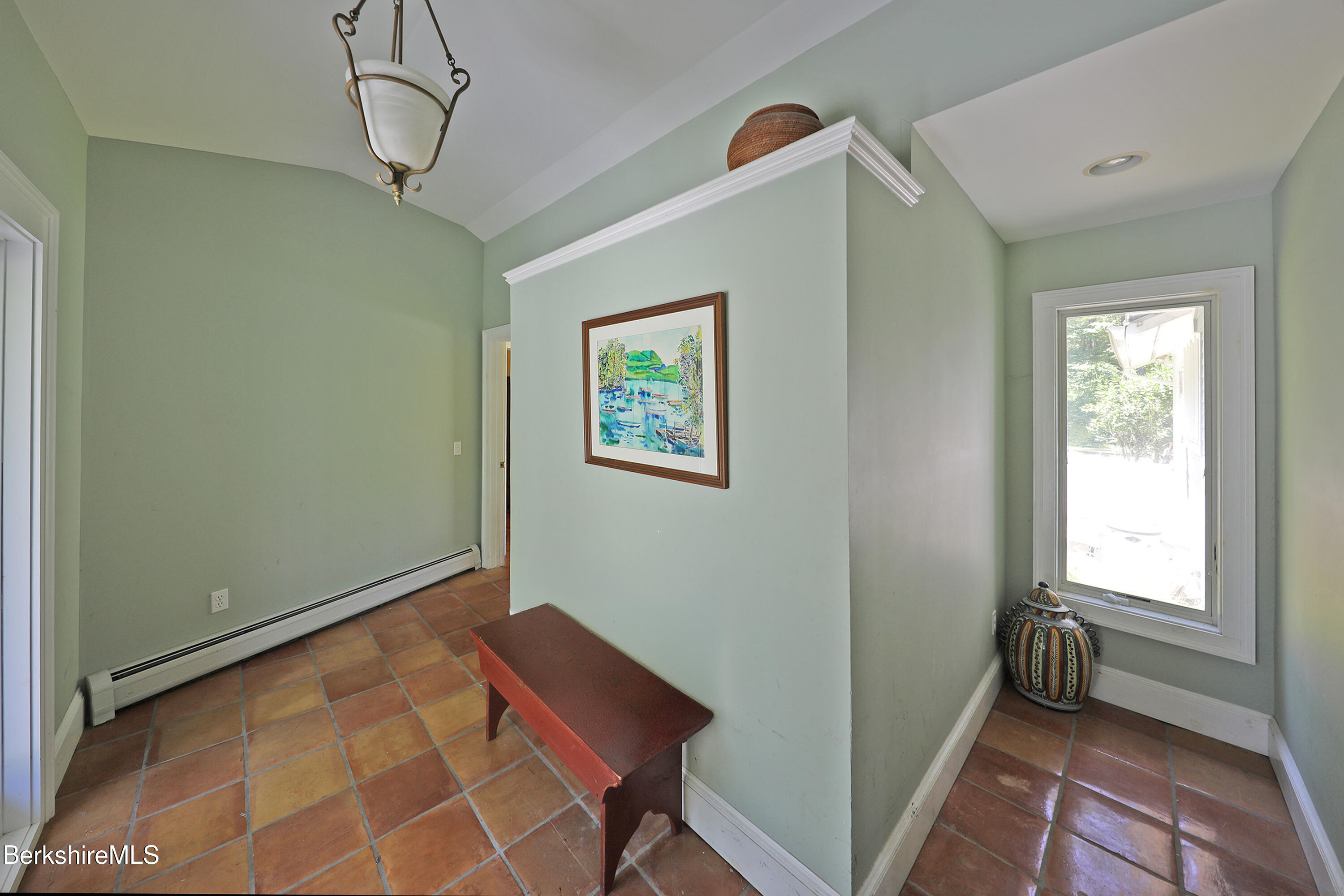 15 Interlaken Cross Road Stockbridge, MA 01262 - Photo 4 of 47 Entry